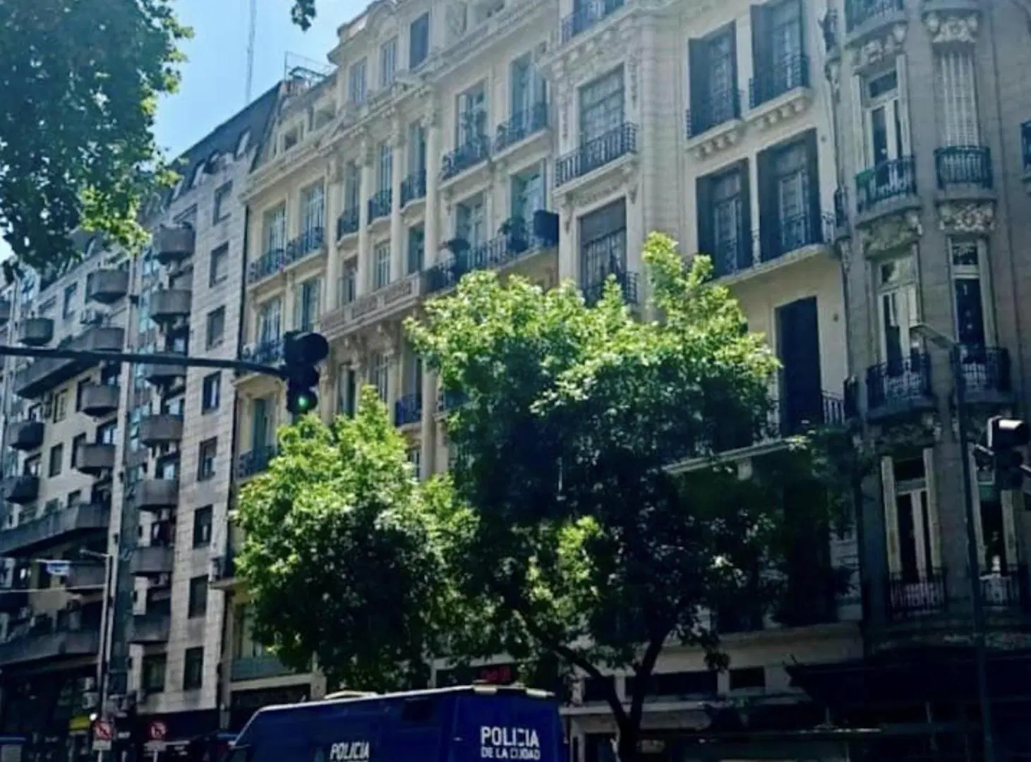 Edificio/hotel a la venta sobre Av de Mayo - Oportunidad 3