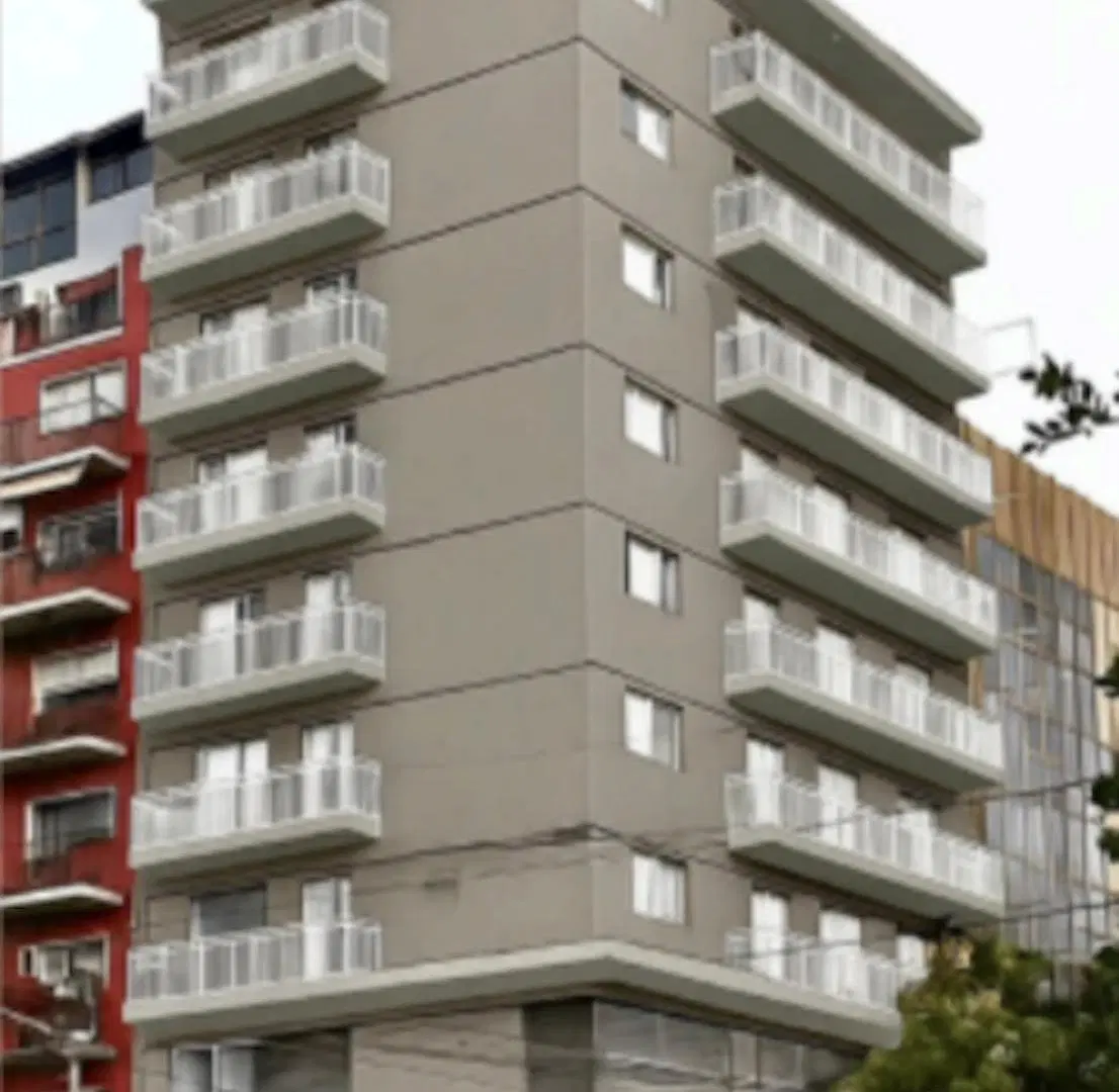 Venta - Edificio en block 14 deptos.+ gran local con excelente renta 2
