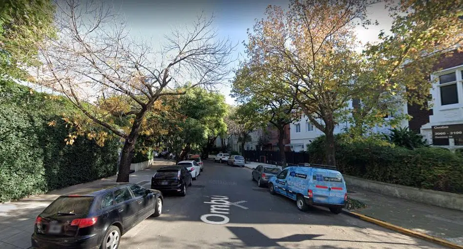 EXCLUSIVA CASA EN BARRIO PARQUE 3