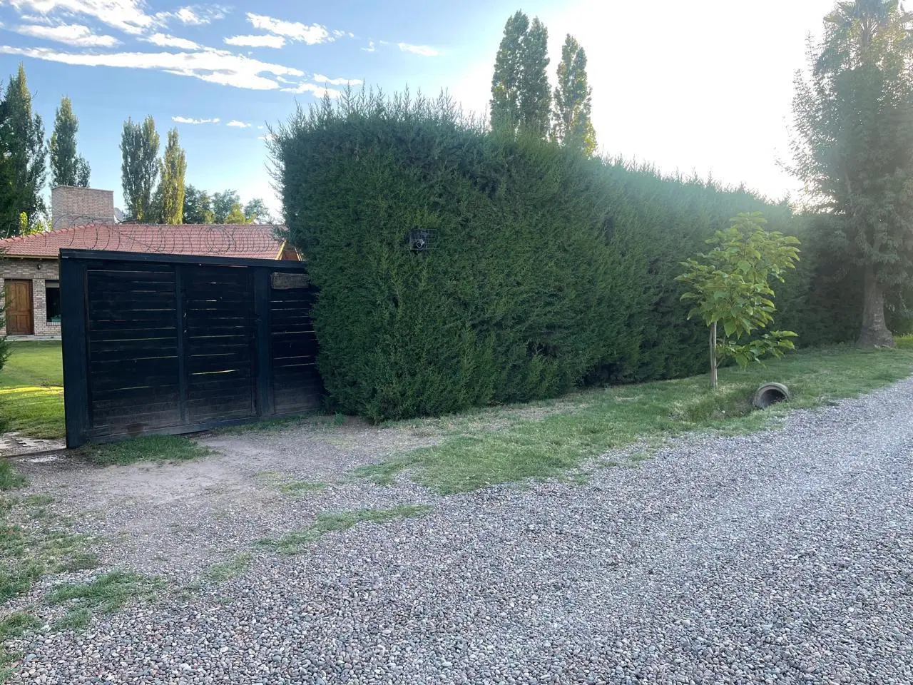 EXCELENTE CASA EN VISTALBA 4