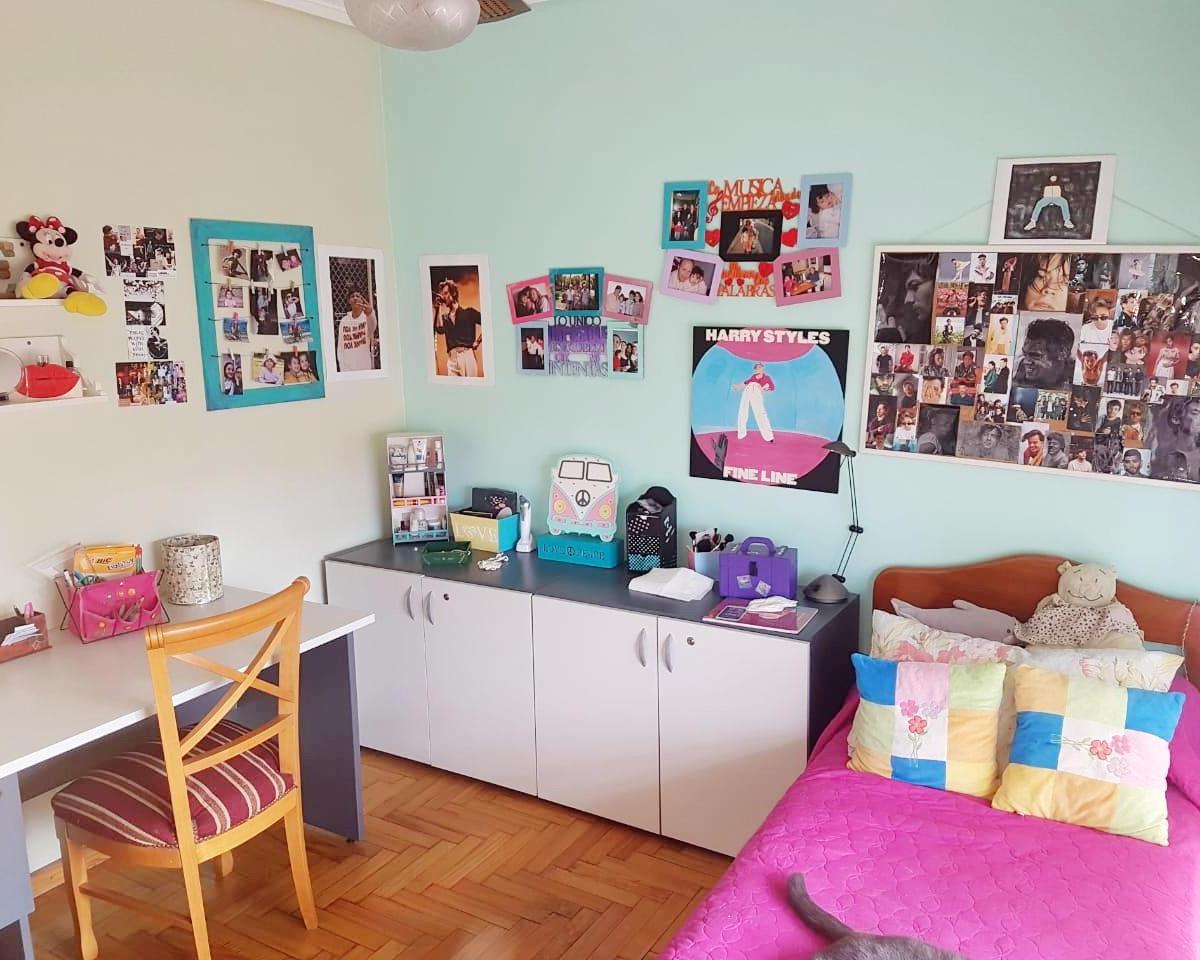 Tipo Casa en Planta alta con entrada independiente 4 ambientes con patio