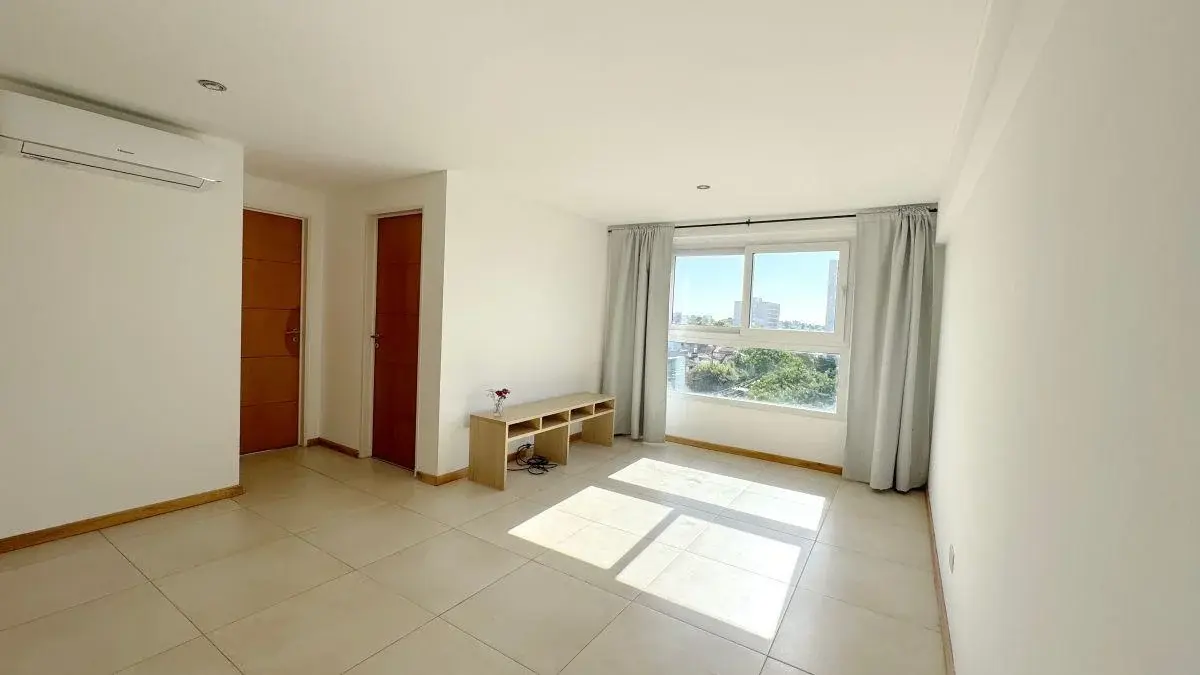 Ituzaingó Centro, 2 amb. con 2 Toilette y Dormitorio en suite con vestidor 5