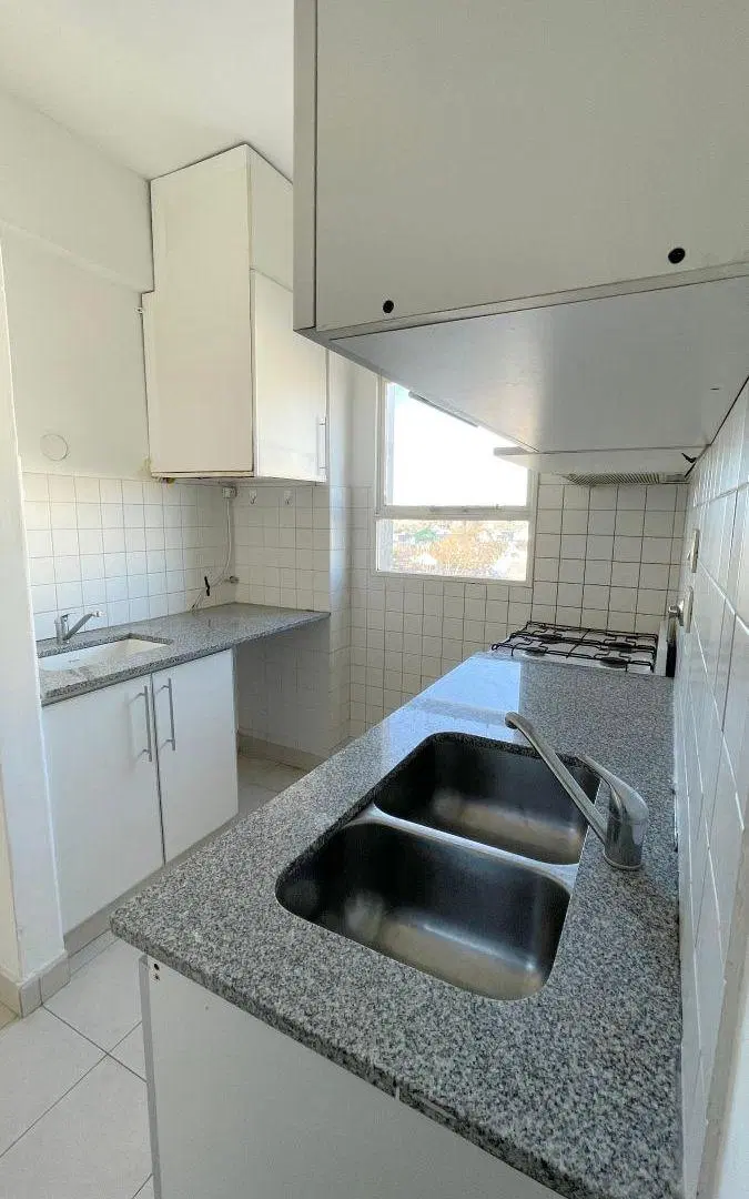 Departamento Céntrico dos ambientes con balcón, Dorm. en suite con vestidor, 4