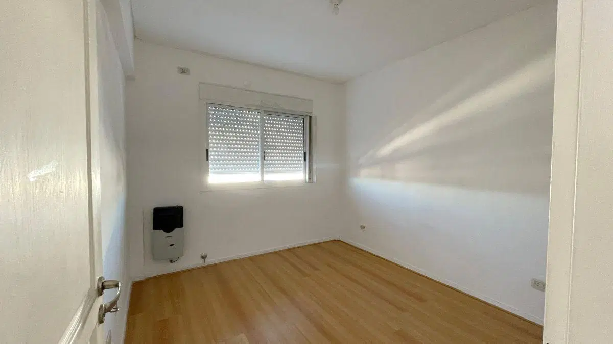Departamento Céntrico dos ambientes con balcón, Dorm. en suite con vestidor, 5