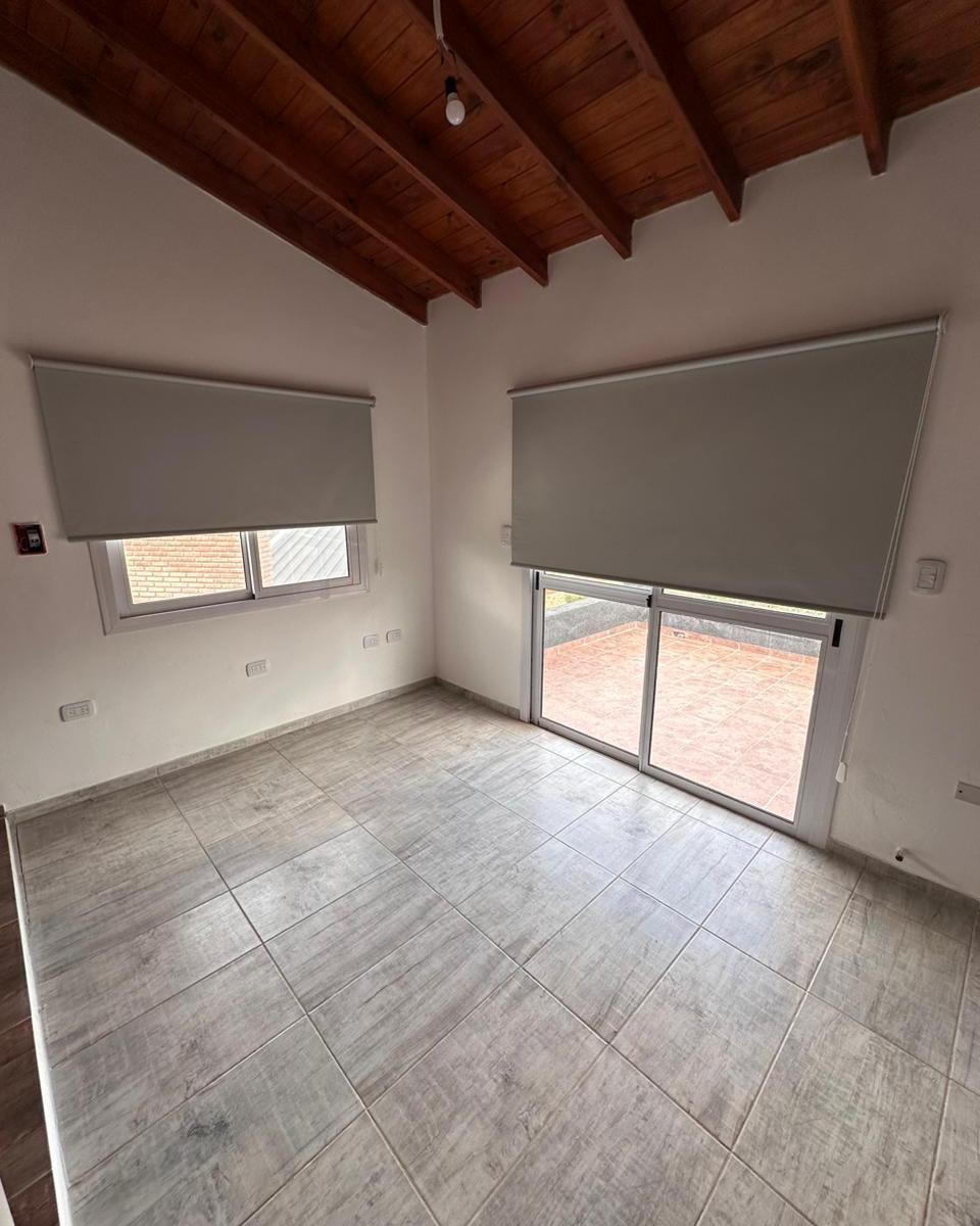 Casa y cabañas en venta en Carpintería Merlo. A estrenar. Permuta por Campo.