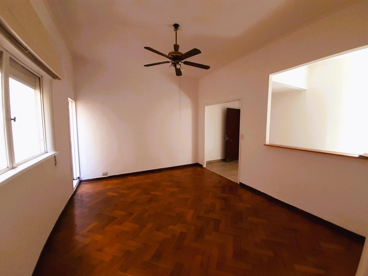 Venta PH 3 Amb con Patio en Villa del Parque. 1° X Esc. A/prof. Permuta. 2