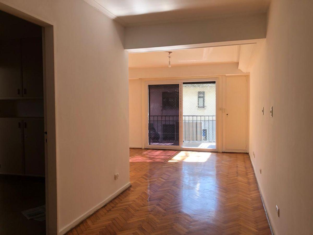 Foto de Venta 4 Ambientes en Palermo. con Balcón y Dependencia., imagen 3