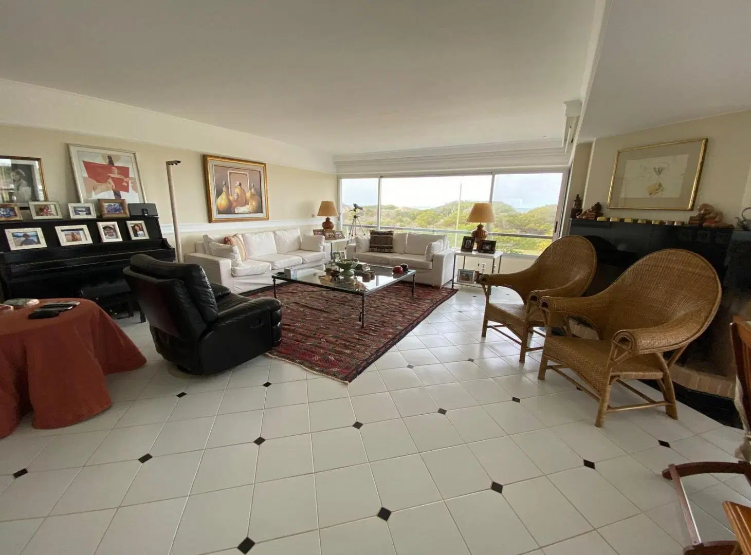 Departamento 4 ambientes en Playa Brava 5