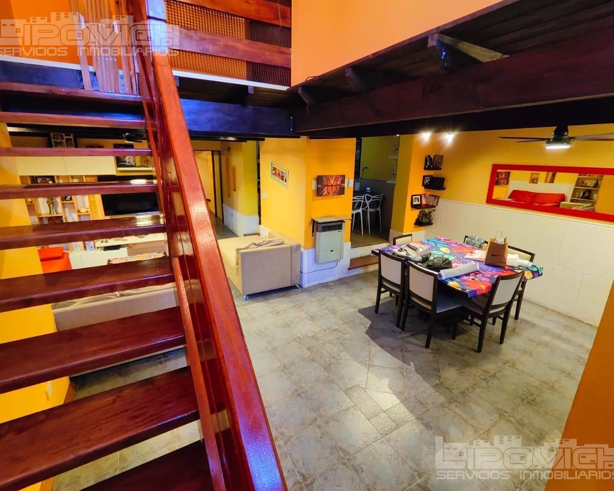 PH en Venta. 5 Ambientes en Duplex. Reciclado Completamente. Quincho con Parrilla. Sin Expensas. C. 3