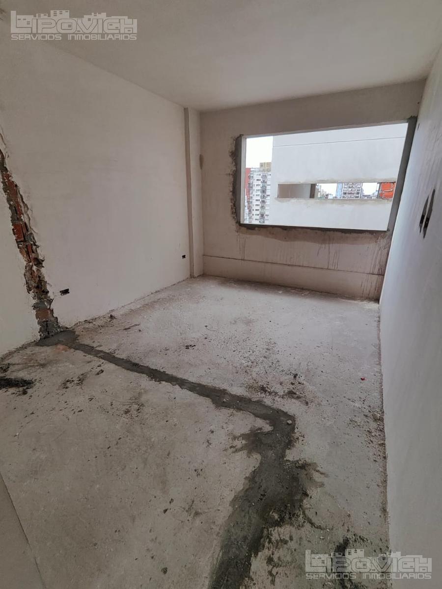 Venta de Departamento en Pozo. 3 Ambientes Al Contrafrente con Terraza. Apto Profesional. Amenities. 2