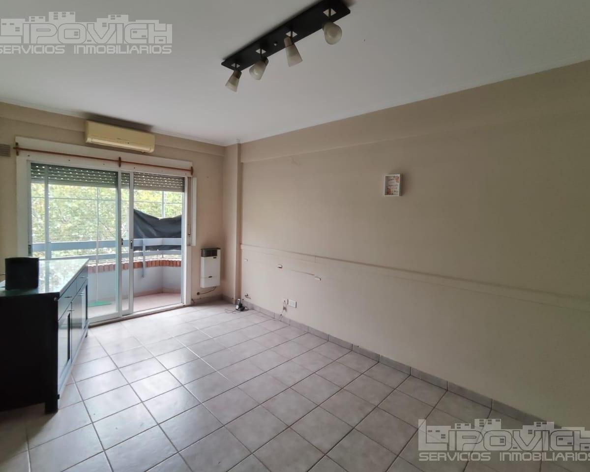 Departamento en Venta, 3 Amb. Calderon de La Barca 1800, Cochera, Balcon, Monte Castro 4
