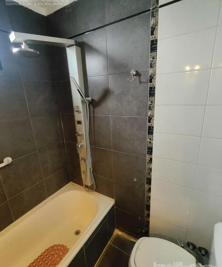 Alquiler monoambiente, 3° piso, contrafrente con balcón, amenities. Pileta. Alberdi 1500, Caballito. 4