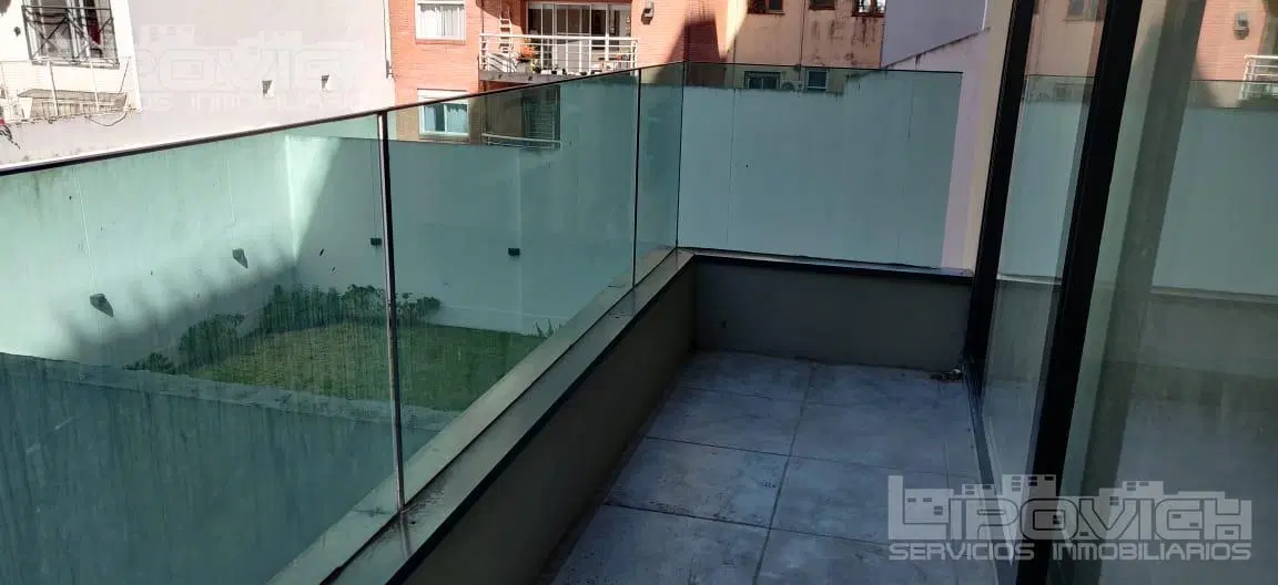 Alquiler de Monoambiente. 2º piso al contrafrente con balcón. Amenities. Paroissien al 1600 - Nuñez 8