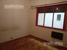 2 ambientes en alquiler. 6° piso lateral. Apto profesional. Esmeralda al 900. San Nicolas 5