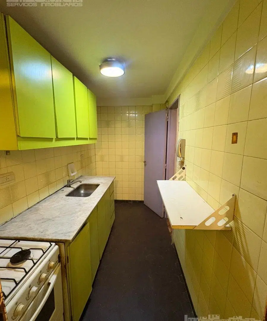 Alquiler 2 ambientes. Apto profesional. A mts de Metrobus. Av. Juan B Justo al 4000. Paternal 3