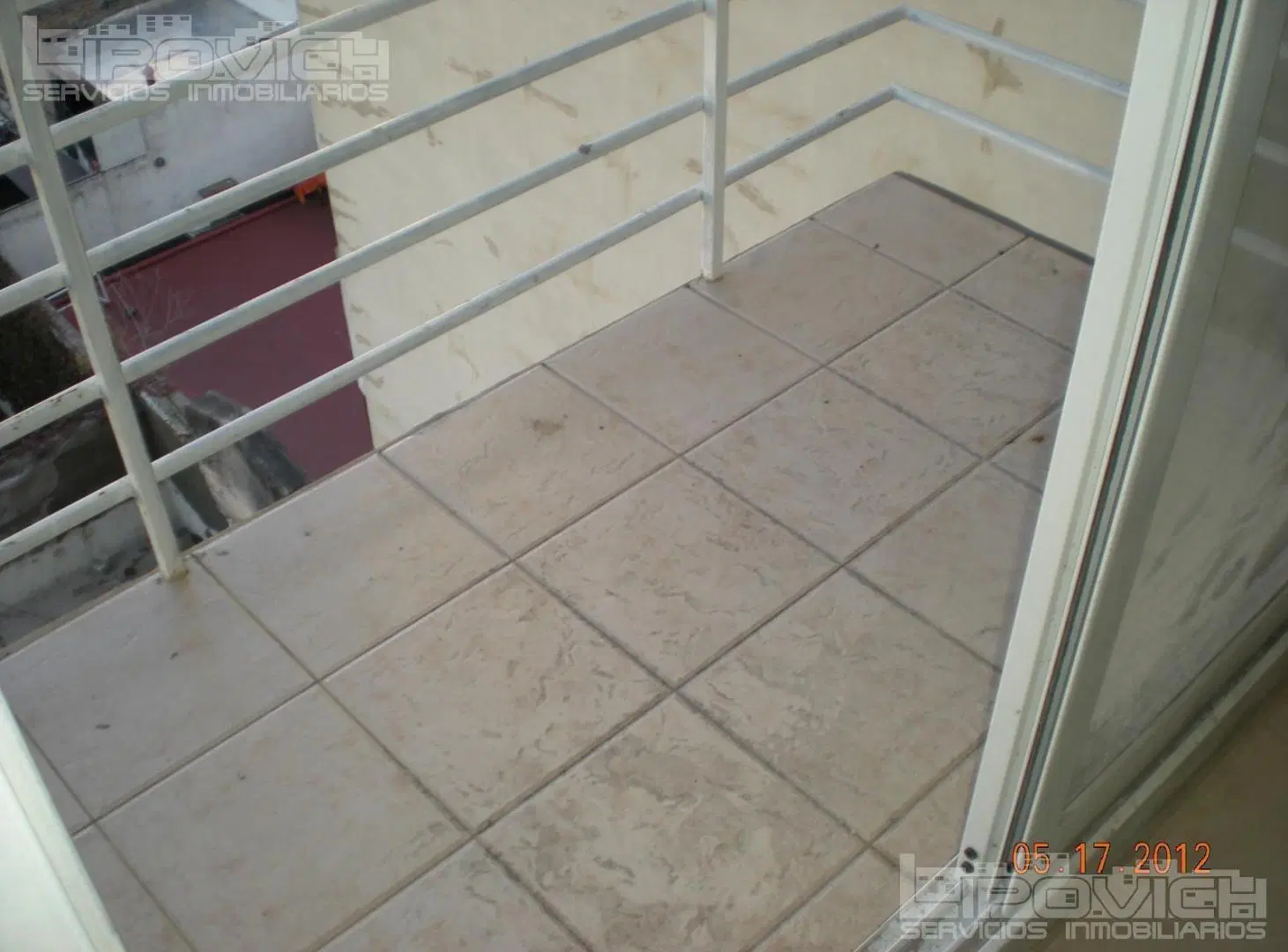 Monoambiente en alquiler. Contrafrente con balcón. Amenities. Pileta. Lavalleja al 100. Villa Crespo 1