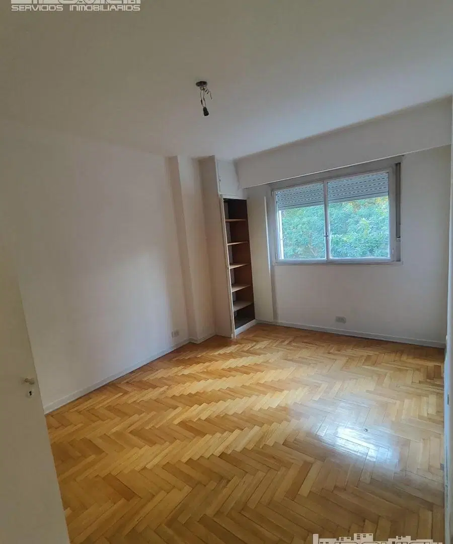 Departamento en Venta, Gurruchaga 300. Frente con balcón, Subte B y metrobus. Villa Crespo. 2
