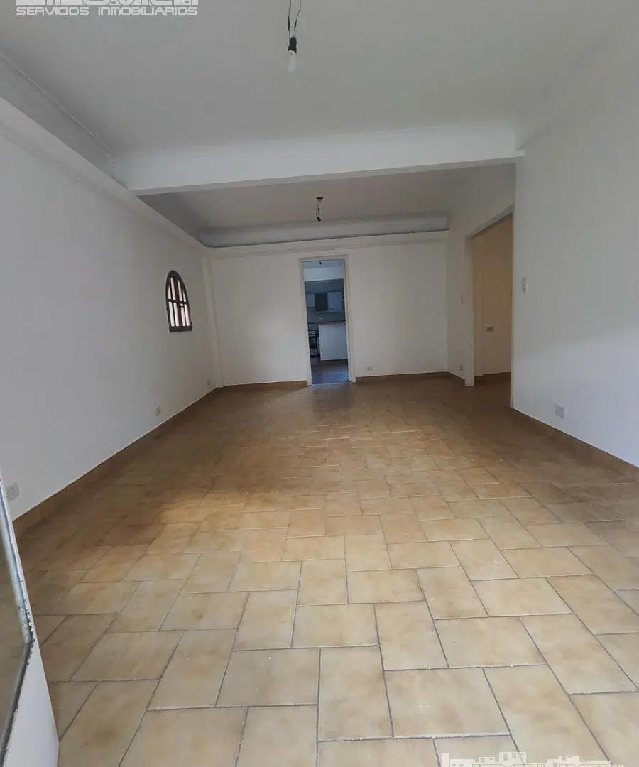 Departamento en Venta, Gurruchaga 300. Frente con balcón, Subte B y metrobus. Villa Crespo. 5