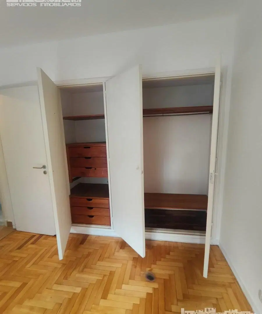 Departamento en Venta, Gurruchaga 300. Frente con balcón, Subte B y metrobus. Villa Crespo. 4