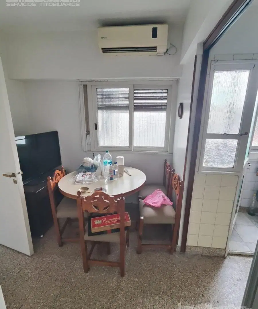 Venta 3 ambientes con dependencia, al frente con balcón, luminoso, Corrientes al 5700, Villa Crespo. 2
