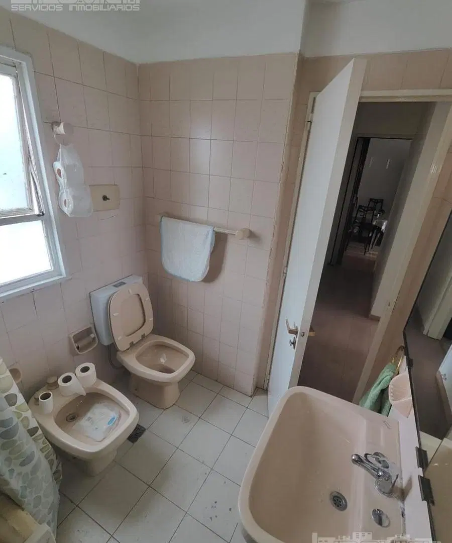 Venta 3 ambientes con dependencia, al frente con balcón, luminoso, Corrientes al 5700, Villa Crespo. 3