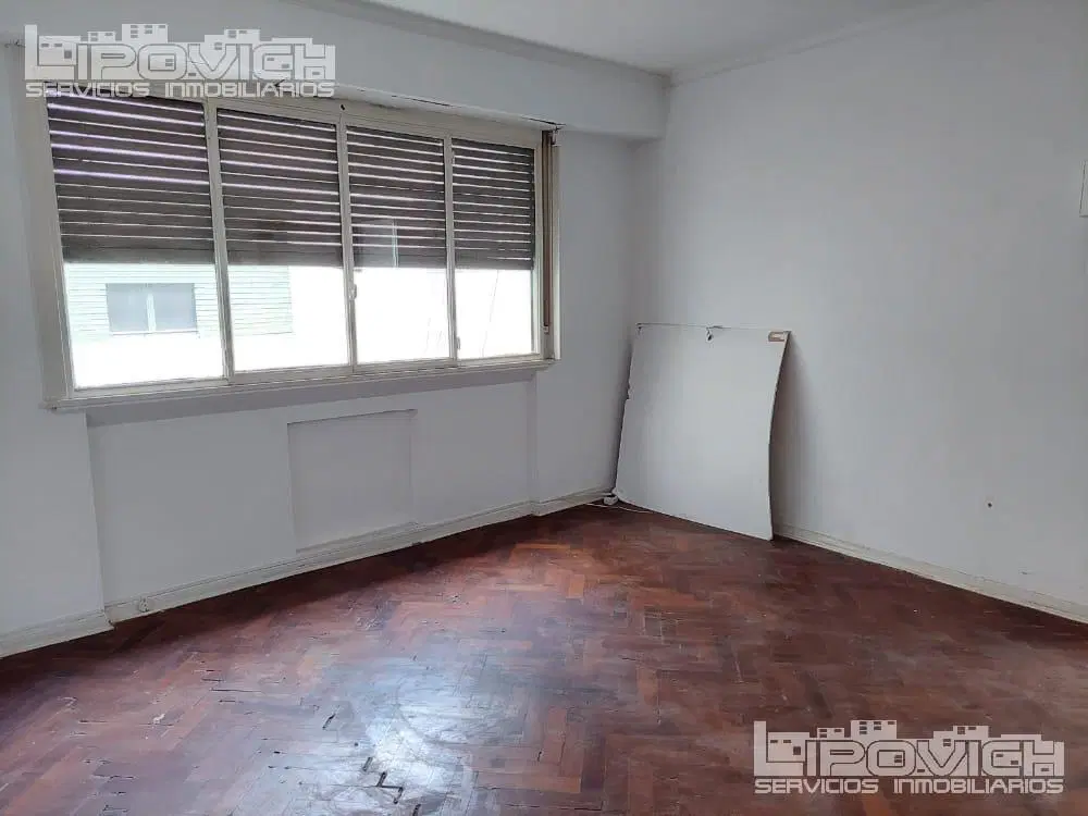 Oficina en venta. 5 oficinas. Recepción. 2 baños. A metros de Subte B. Callao 500. Tribunales 2