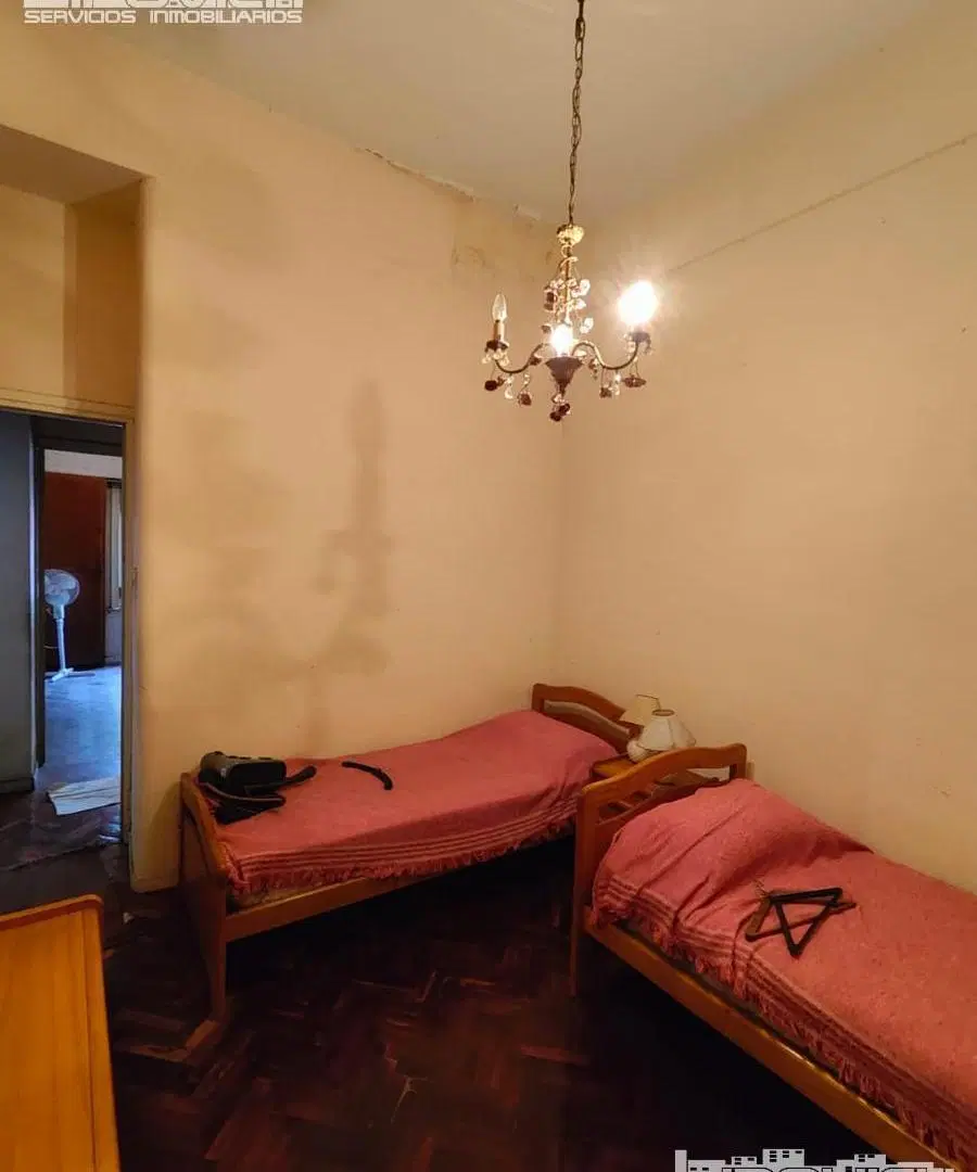 Venta 3 ambientes con escritorio. PB con patio. Av. Juan B Justo 2700. Villa Crespo 2