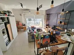 ALQUILER APTO PROFESIONAL. 2 AMBIENTES CON BALCON Y TERRAZA PROPIA. PRINGLES AL 400. ALMAGRO 2