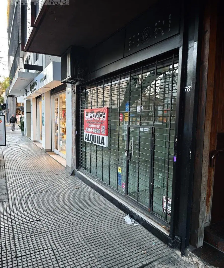 Local en alquiler. 42 mts. Apto todo rubro. Zona outlets. Aguirre al 700. Villa Crespo 8