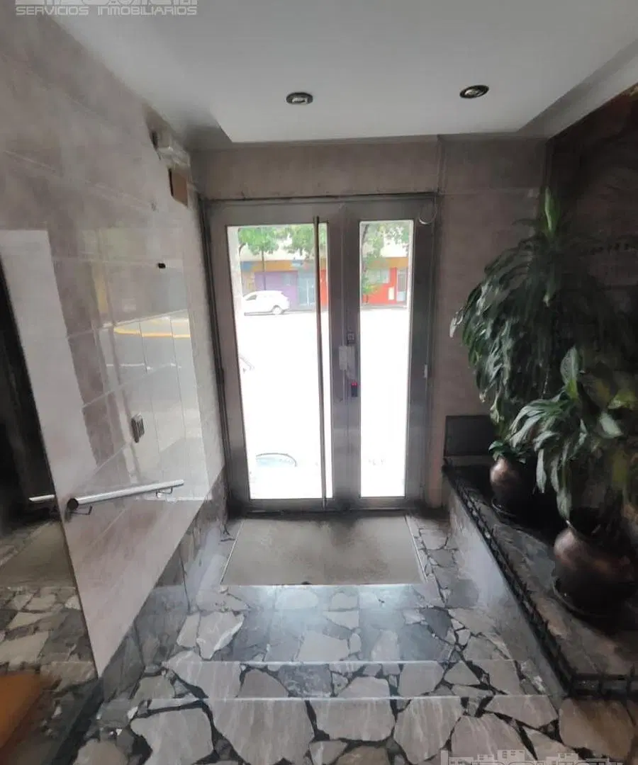 Monoambiente. PB Interno. C/Patio. Conexion a lavarropas. Juan B Justo al 5000 - Villa Gral.Mitre 8