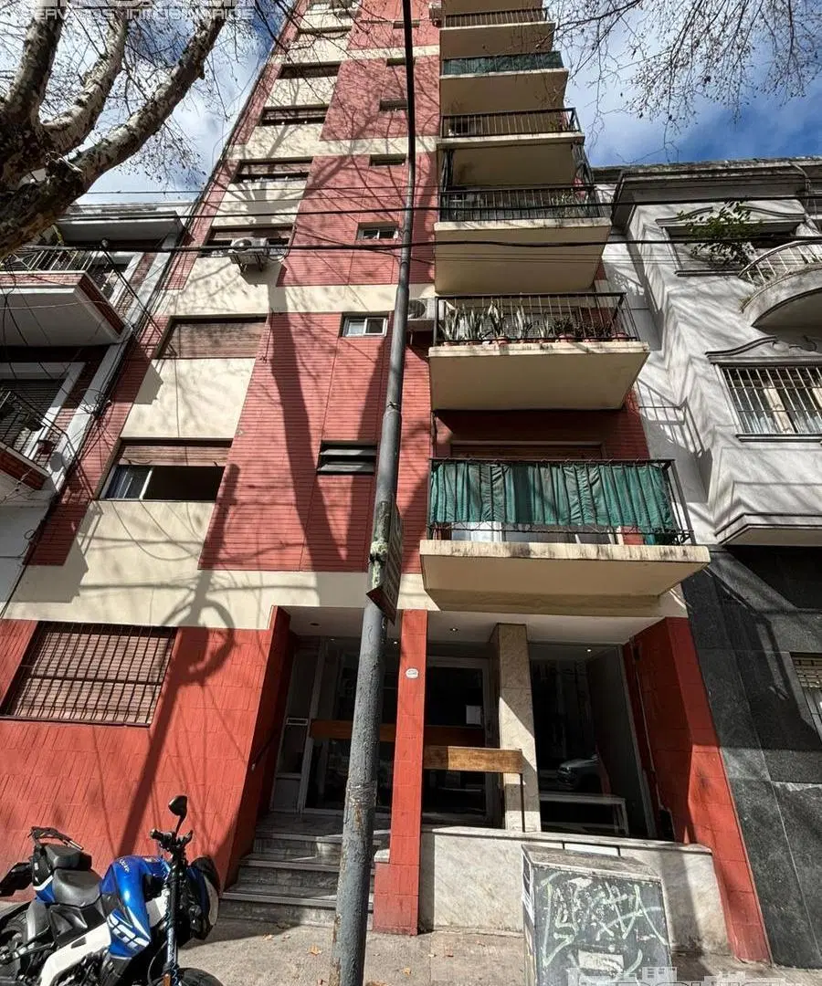 Departamento en venta. 3 ambientes al contrafrente. Balcón. Apto crédito. Av. Juan B. Justo al 2700 8