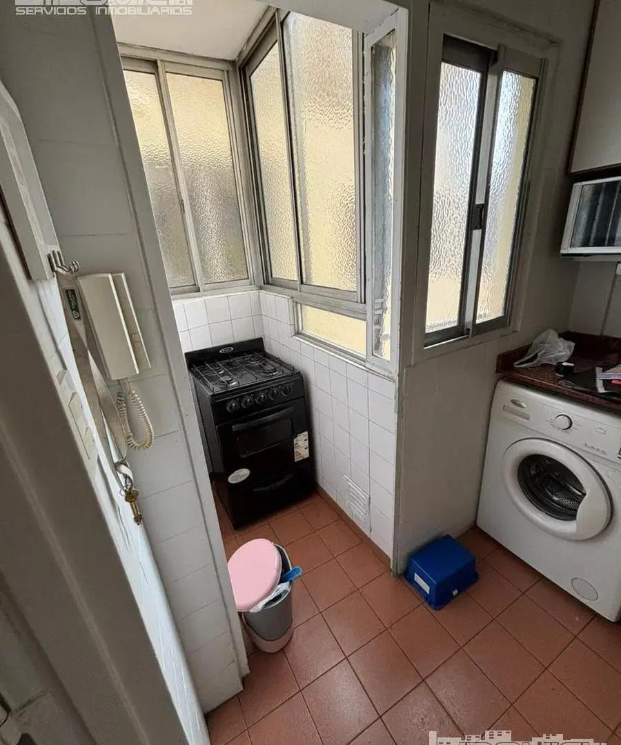 Departamento en venta. 3 ambientes al contrafrente. Balcón. Apto crédito. Av. Juan B. Justo al 2700 2