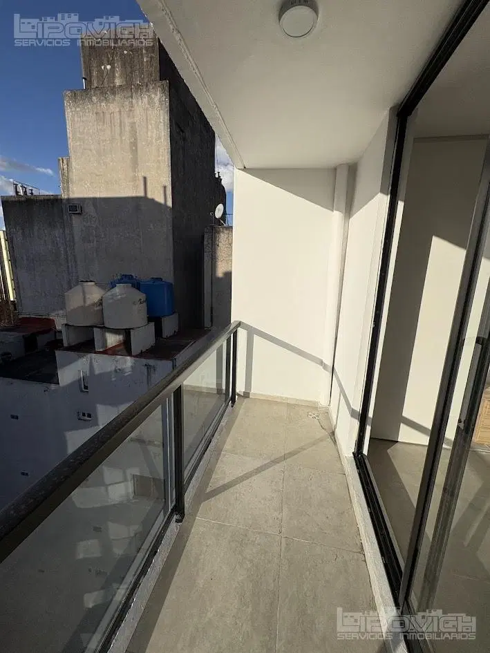 VENTA DEPARTAMENTO A ESTRENAR. MONOAMBIENTE MUY LUMINOSO. AMENITIES. PILETA. ALSINA 2100. CONGRESO 1