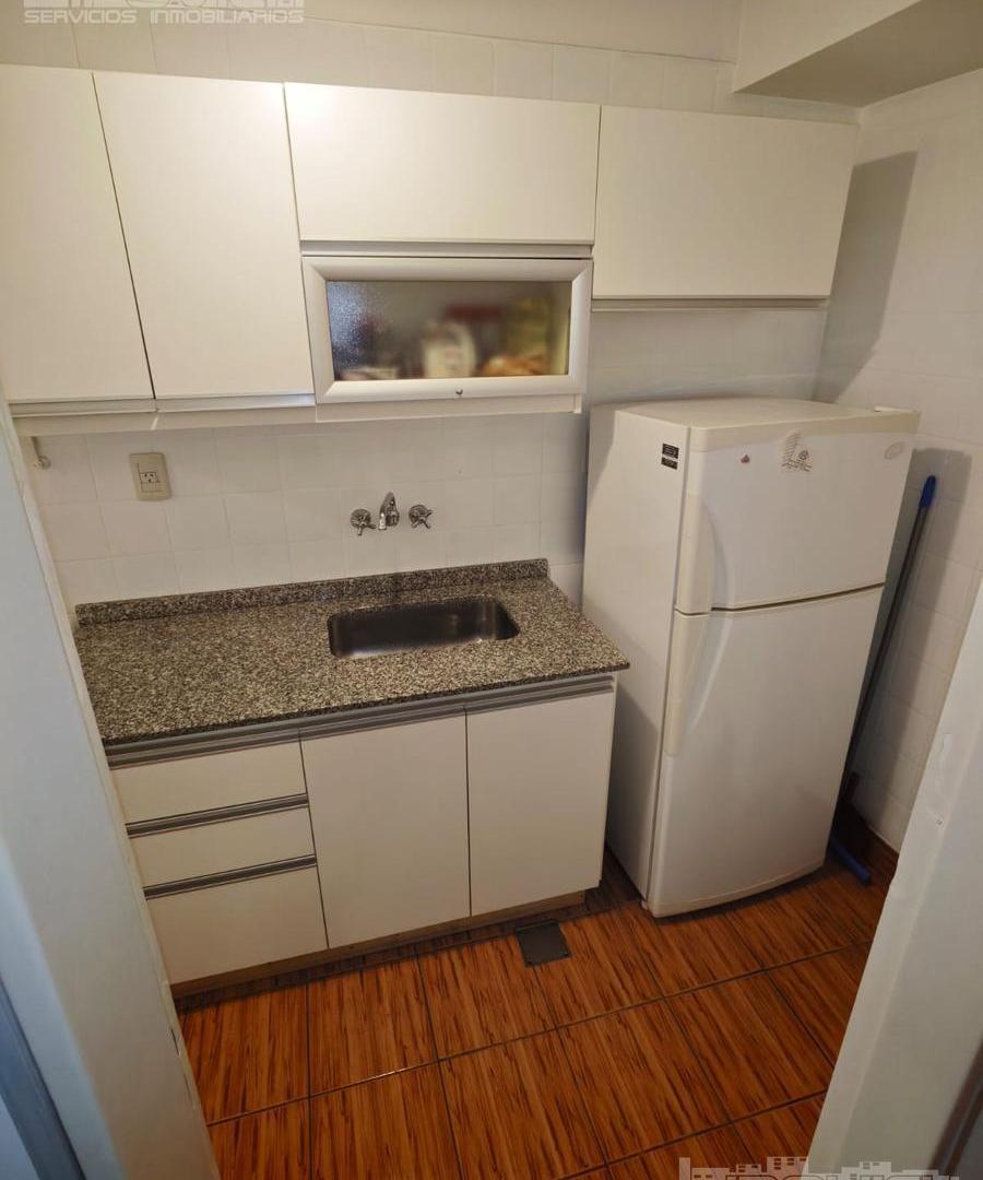 Foto de Alquiler 2 ambientes, apto profesional. Balcón frances. Cuenca 3400, imagen 4