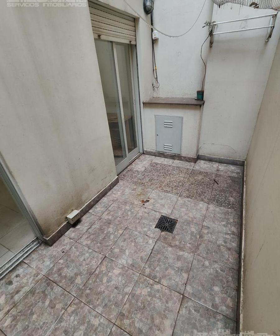 Foto de Venta Monoambiente. PB. C/Patio. Conexion a lavarropas. Juan B Justo al, imagen 4