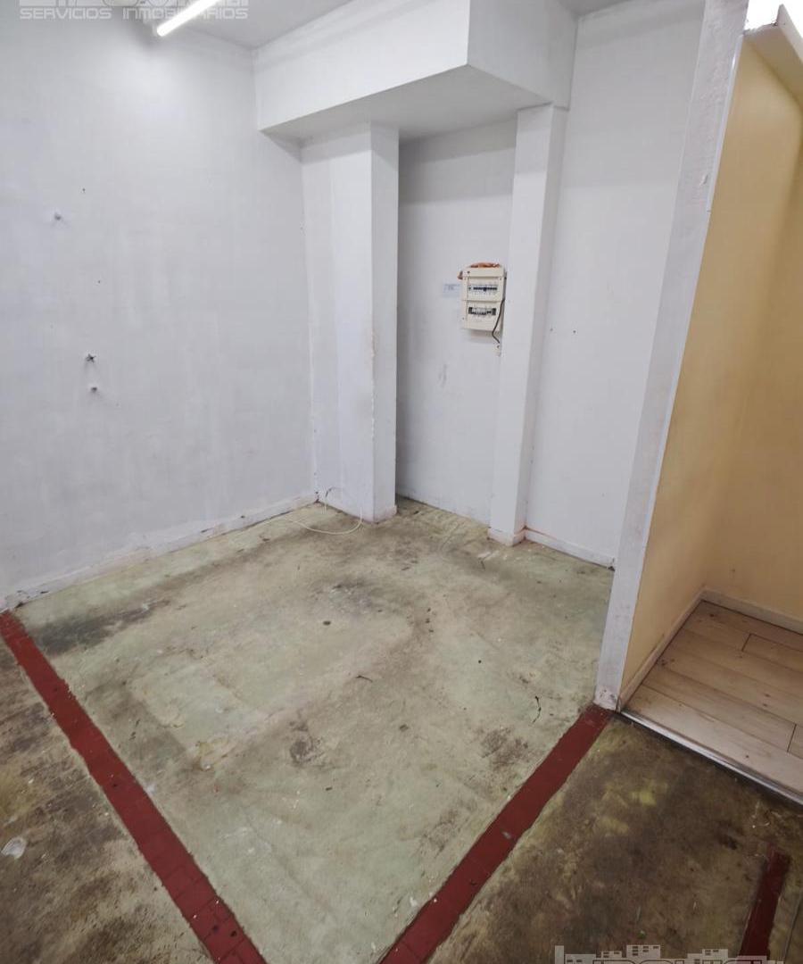 Foto de Local en alquiler. 42 mts. Apto todo rubro. Zona outlets. Aguirre al, imagen 4
