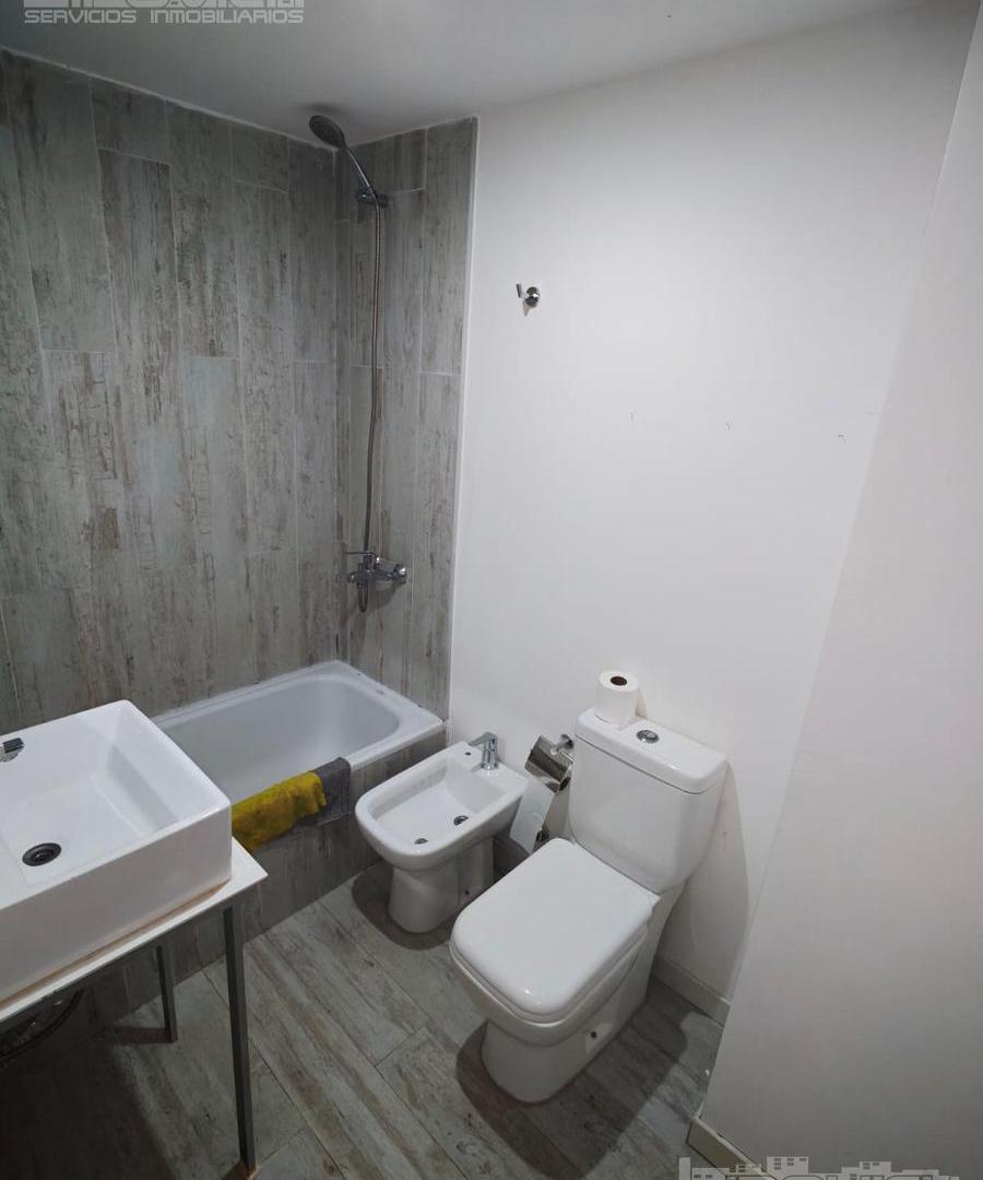 Foto de Monoambiente. Contrafrente, balcón. Amenities. Pileta. Gym. Seguridad, imagen 3