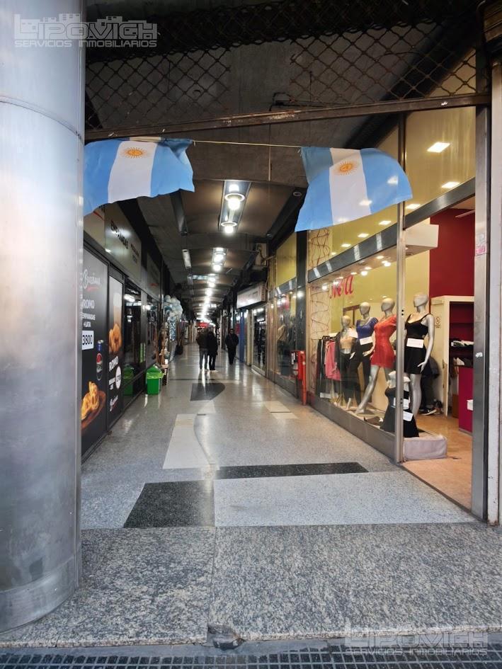 Foto de Alquiler local, galeria Le Boulevard, transito peatonal. Sotano. Plaza, imagen 3