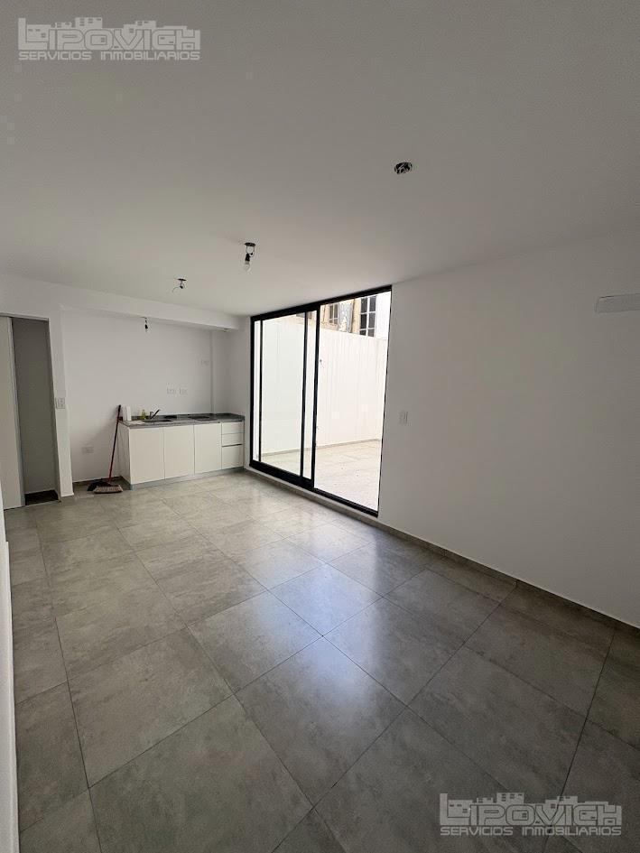 Foto de VENTA DEPTO A ESTRENAR. MONOAMBIENTE MUY LUMINOSO. PATIO. AMENITIES, imagen 2