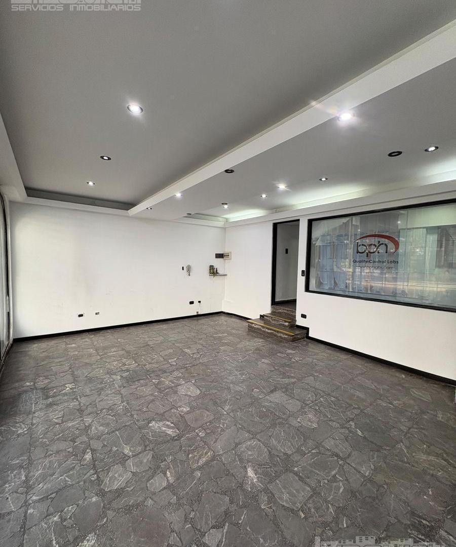 Foto de OFICINA EN ALQUILER. 122 MTS. SOTANO Y PATIO. AV. JUAN B. JUSTO 3800, imagen 1