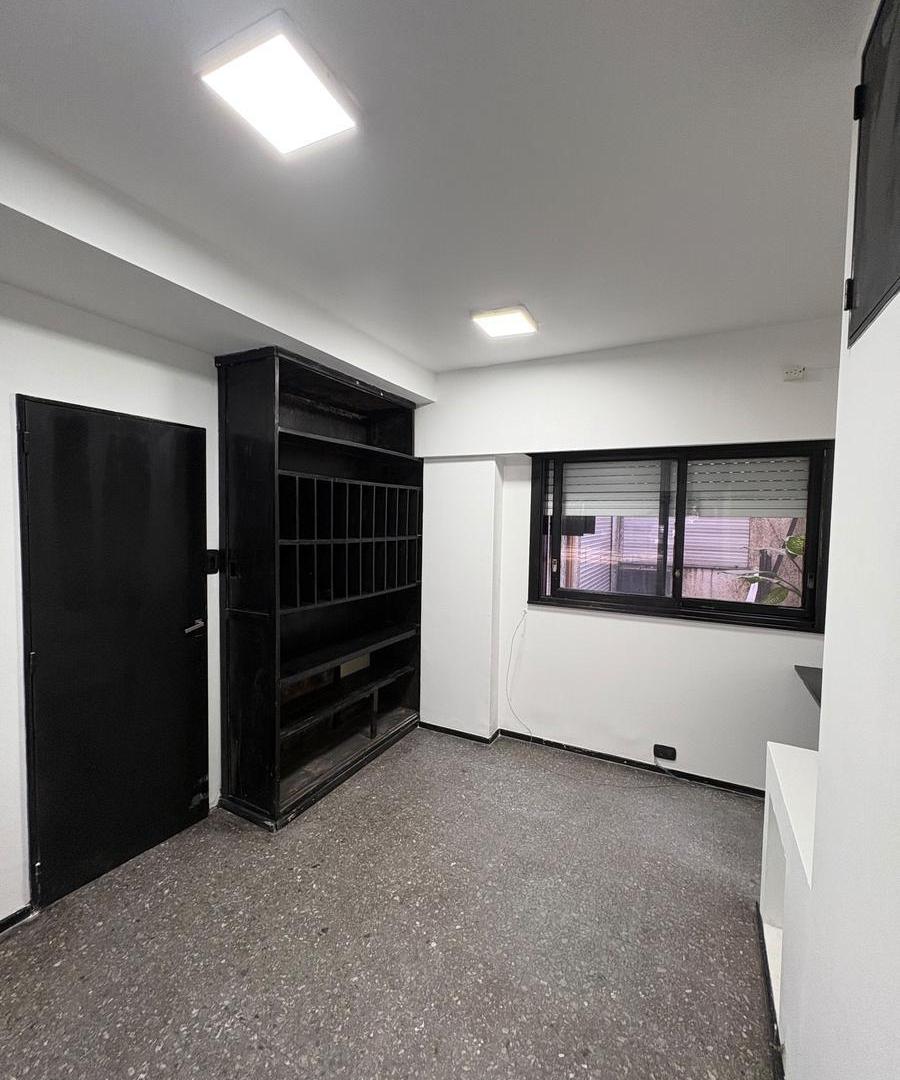 Foto de OFICINA EN ALQUILER. 122 MTS. SOTANO Y PATIO. AV. JUAN B. JUSTO 3800, imagen 2