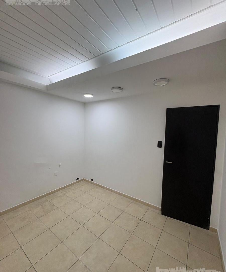 Foto de OFICINA EN ALQUILER. 122 MTS. SOTANO Y PATIO. AV. JUAN B. JUSTO 3800, imagen 5