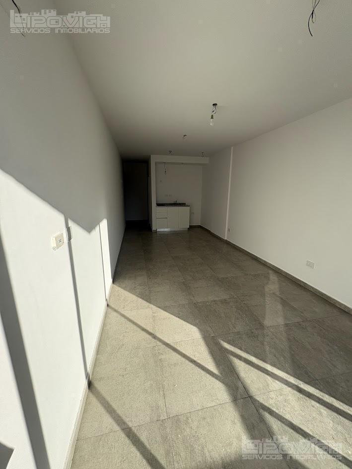 Foto de VENTA MONOAMBIENTE, MUY LUMINOSO, AL FRENTE CON BALCÓN. AMENITIES, imagen 4