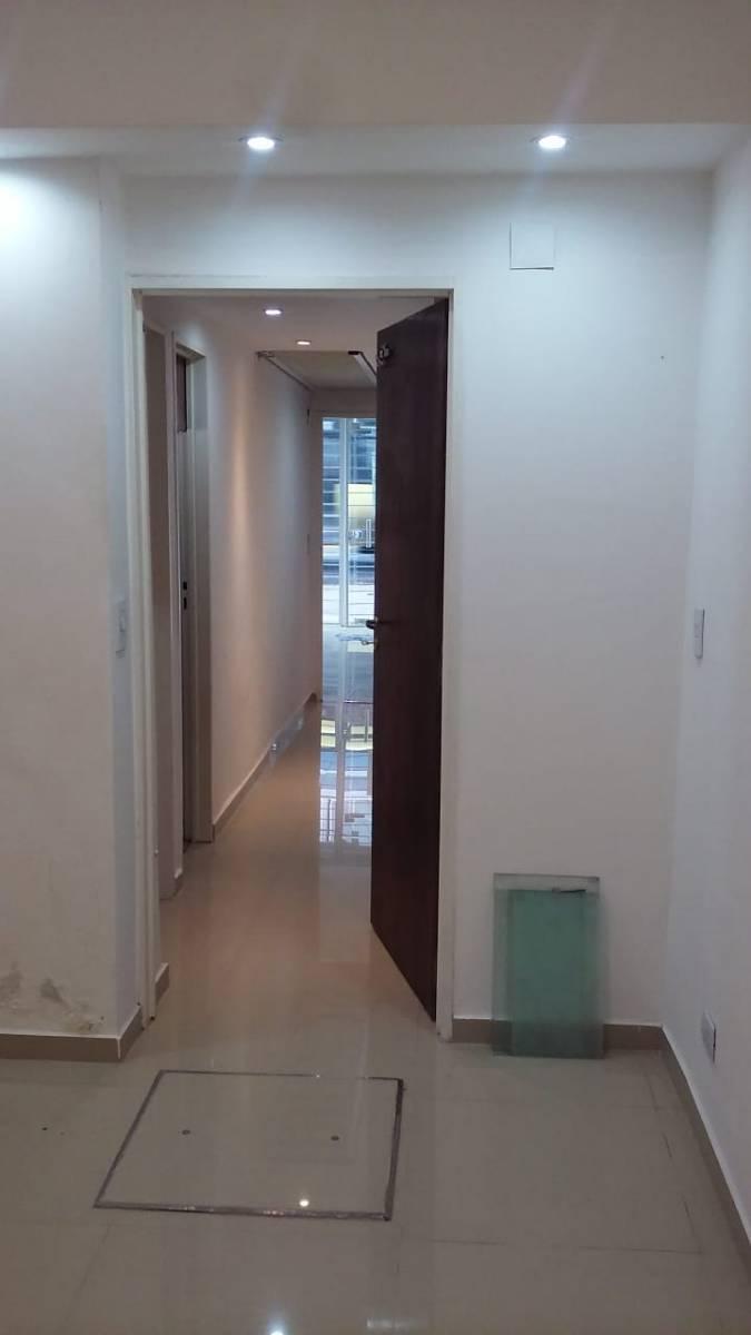 Villa Devoto/villa Real. Beiro 5500. Local 48 m. Gran Oport!finan. Toma Dto Mdq 2
