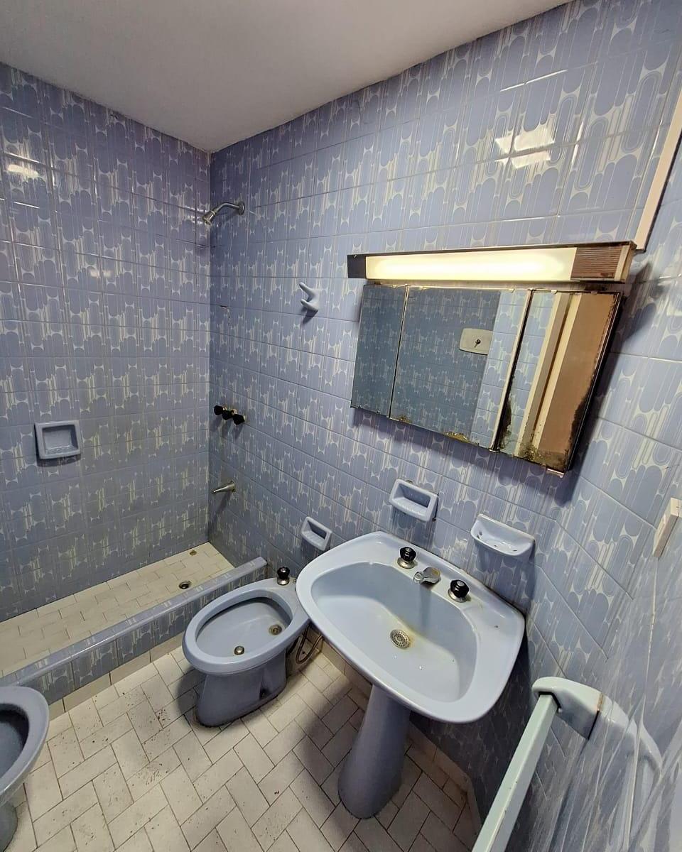 Miranda 5600 Caba. Casa 4 Amb. Lote Prop.8.66 X 21 Gran Patio C/cochera Parrilla 2