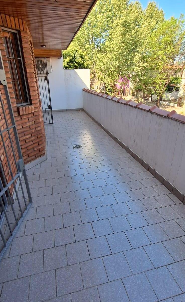 Versalles. Gallardo 800.casa 5 Amb. Lote 8.66 X 25 2 Ptas Coch.2 Aut. Parq. Parrilla 1