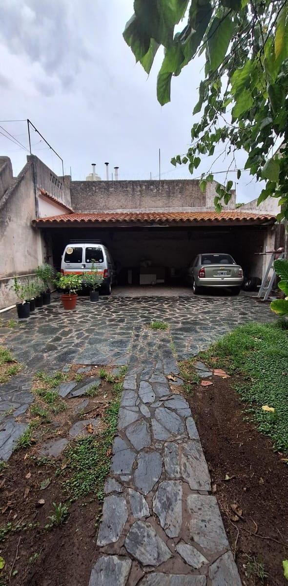 Ciudadela. Barragan 700 a 2 Cdras de Caba Magnífica Casona Lote de 17.31 X 43 3