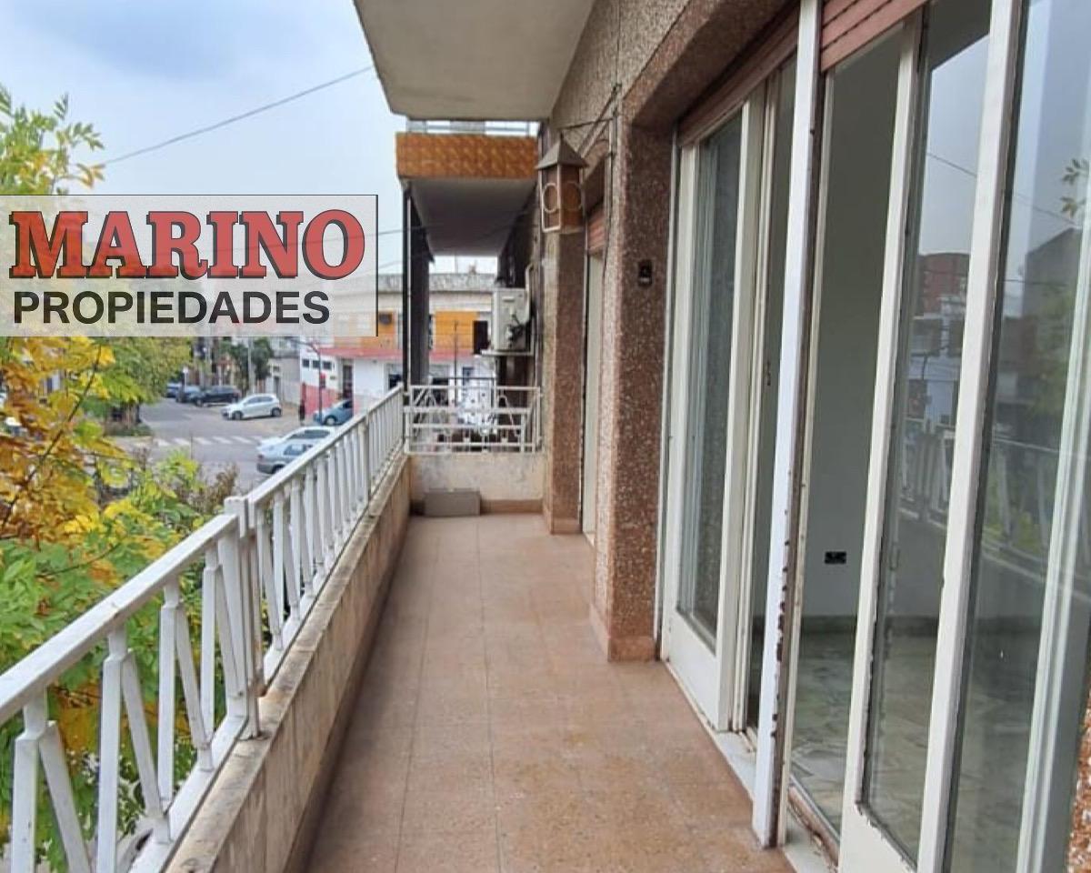 CASEROS BLAS PASCAL 2700 PRIMER PISO 3 AMPLISIMOS AMBIENTES BALCON