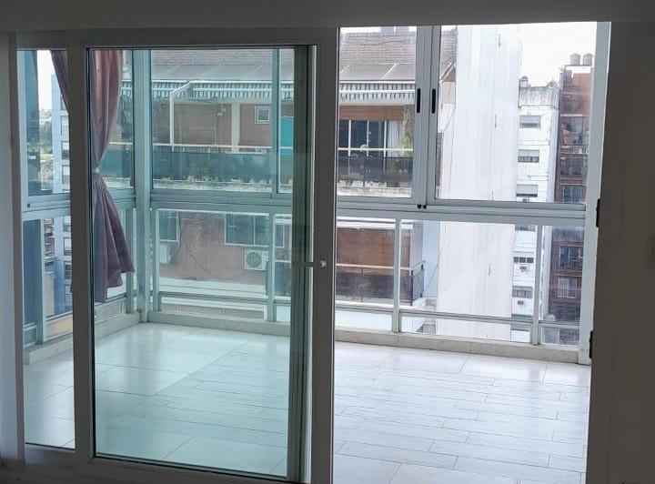 FLORES.PLAZA IRLANDA. Morelos al 700: EXQUISITO DTO SEMI PISO 30 M2. 2
