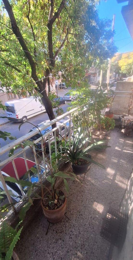 VILLA DEVOTO. TINOGASTA 5200 PH PISO UNICO DE 3 AMBIENTES AL FRENTE BALCON. GRAN TERRAZA TERRAZA USO
